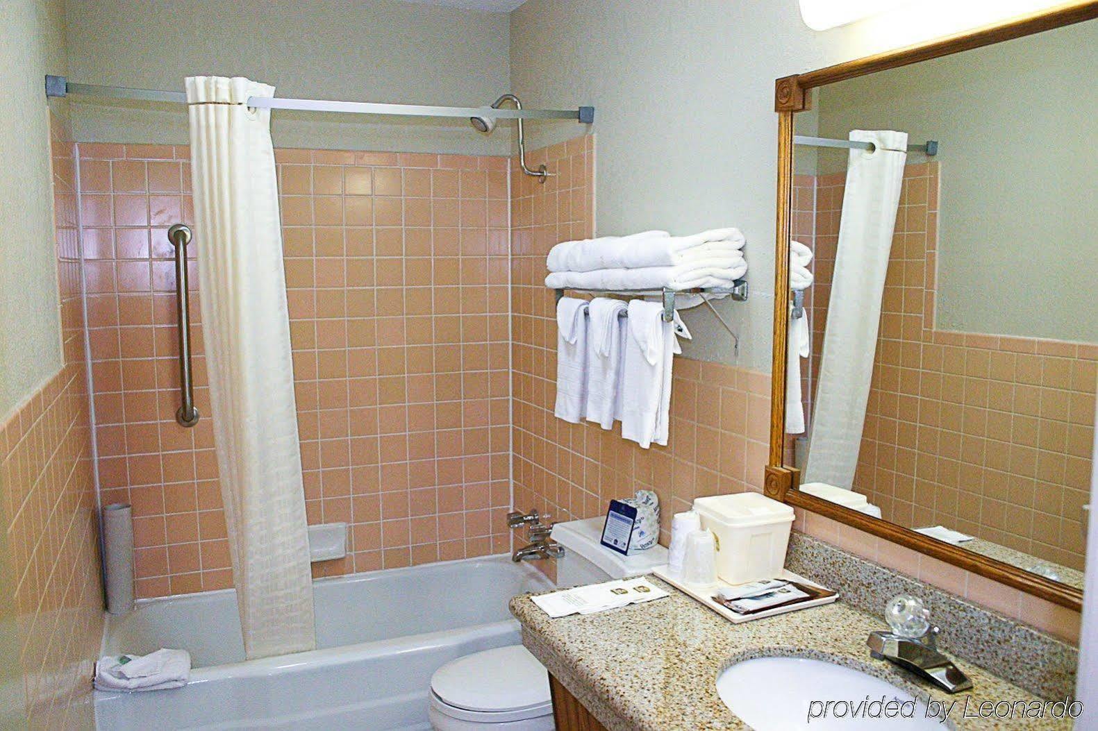 Best Western Hospitality House Emporia Rom bilde
